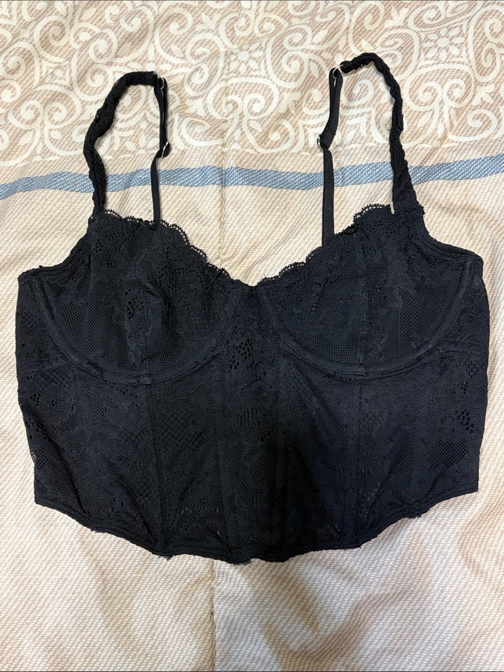 Gilly Hicks Women’s Corset Crop Top Size Small Black Underwired Lace Straps